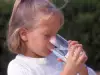 Диетолози: Децата трябва да пият само вода