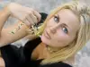 Подходящ грим за сини очи